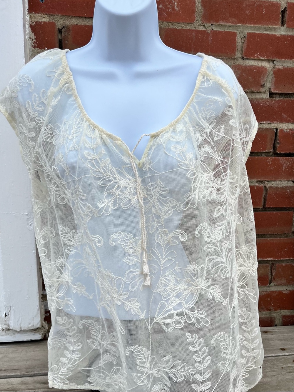 Eddie Bauer Ivory Lace Sheer Overlay Top